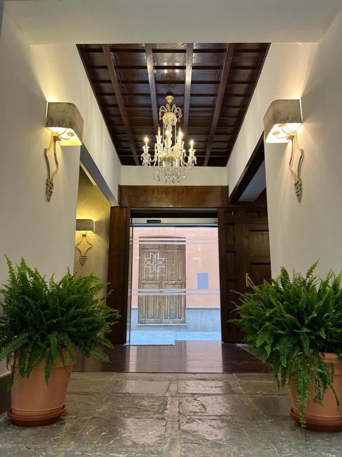 Hotel Mercader De Sedas Granada Esterno foto