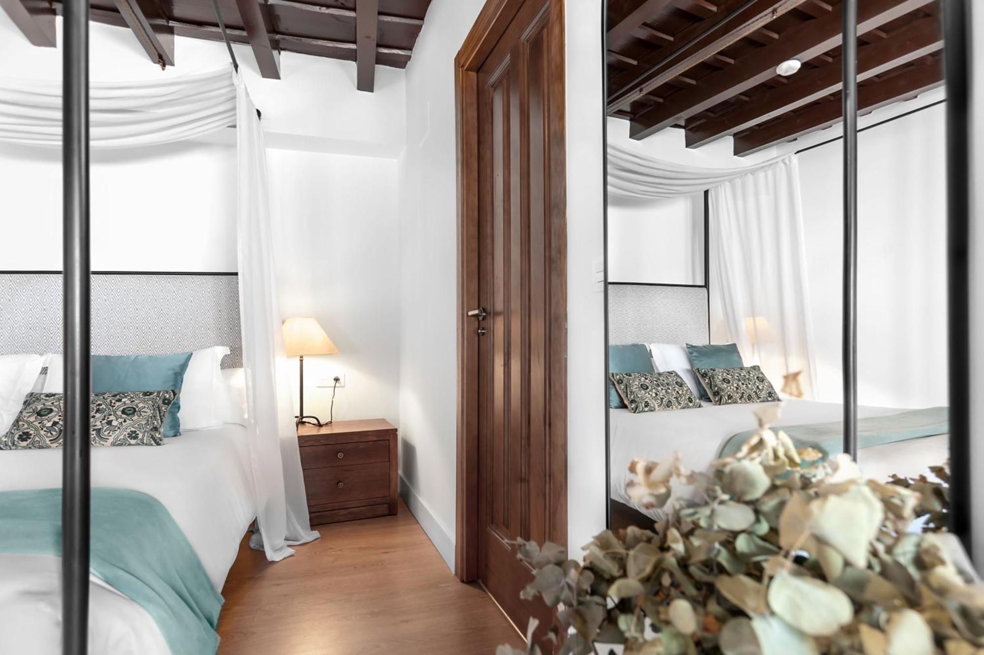 Hotel Mercader De Sedas Granada Esterno foto